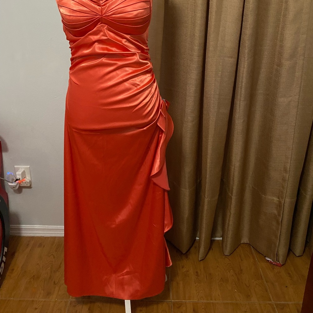 beautiful satin dress size 4